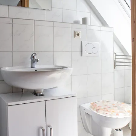 Ferienhaeuser Am Brocken, 80 Qm 3 Schlafzimmer Дом отдыха Ильзенбург